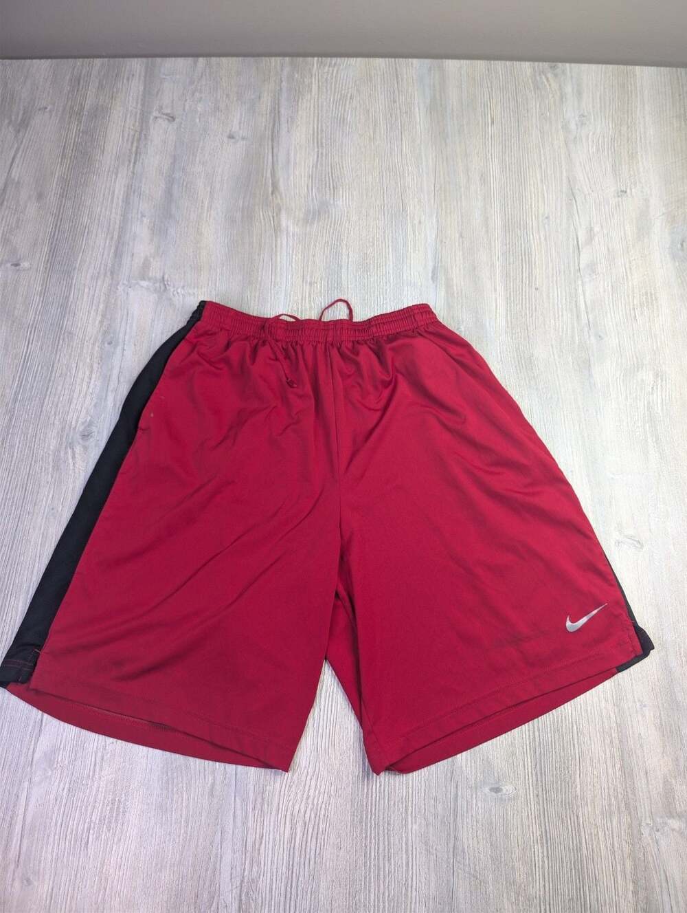 NIKE MENS DRI FIT ALTHETIC BASKETBALL SHORTS‎ SIZE MEDIUM NWOT!